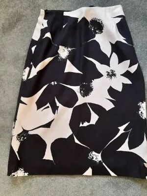 £6 • Buy Jaeger Black & Cream Floral A Line Lined Silk Skirt Size 10 VGC