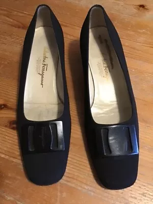 Salvatore Ferragamo Boutique Women's Black Pump Shoes.  • £11