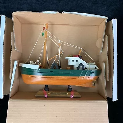 New In Box Model Boat French Fishing Trawler Chalutier Le Marignan Wood Brass • $83.30