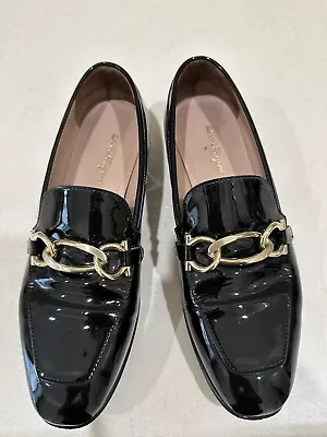 Salvatore Ferragamo Size 7 Gorgeous Flat Very Vlassy Worn Twice Exellent Conditi • $250