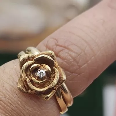 Vintage 14k Gold Flower Rose Motif Ring With Diamond Size 6.25 • $265