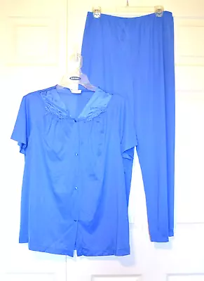 Vanity Fair Vintage Women's L Blue 2 Pc Pajama Set Short Sleeve Top & Bottoms • $21.11