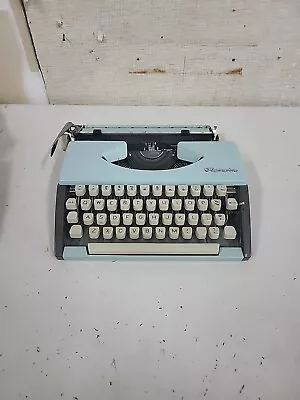 Rare BLUE Vintage 1967 Olympia SF Deluxe Grey Portable Manual Typewriter & Case • £285.05