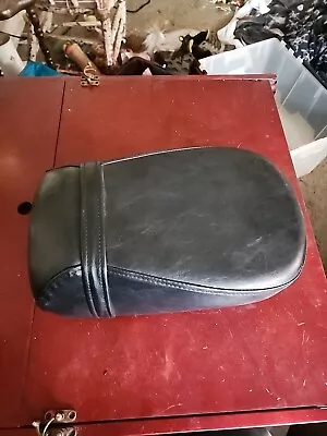 00 Kawasaki Vulcan 1500 VN1500E Classic Rear Back Passenger Seat 53001-1807A  • $55