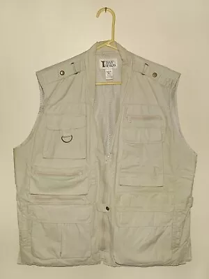 Great Condition Mens Xl Trail Designs Vest Fishing Hunting Photography Camera • $20