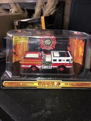 Seagrave Code 3 Fire Engine Houston #38 1:64 Diecast 1997 Limited Edition - New • £45