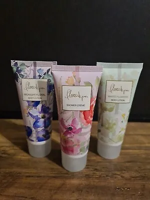 MARKS AND SPENCER FLORENTYNA GIFT SET -  Shower Cream And Body Lotions • £17.99