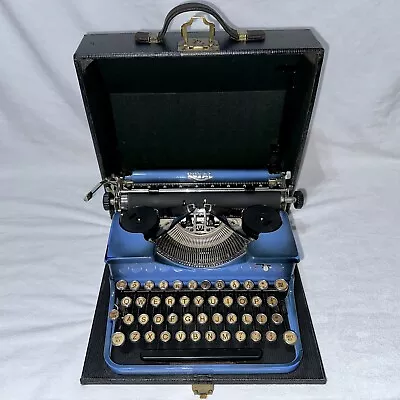 Vintage 1929 Blue Royal Model P Portable Typewriter With The Case - Works • $349.99