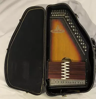 CHROMAHARP Auto Harp With Case And Booklet Vintage • $89.90