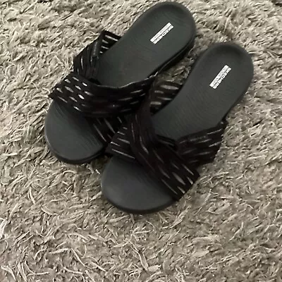 Skechers Black Goga Mat Slide Sandals Womens Size 9 • $15.95