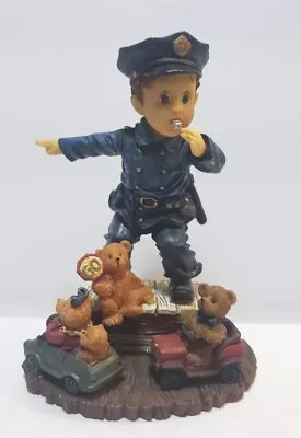 Vintage 1998 Sweet Cakes Pint Size Police Vanmark4.5  Resin Figurine SW88433  • $12.89