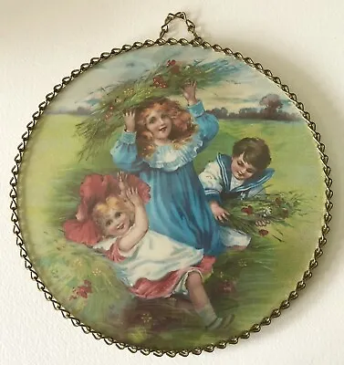 Vintage Flue Cover Victorian Style FLOWER CHILDREN PLAYING Glass Chain Border • $29.99