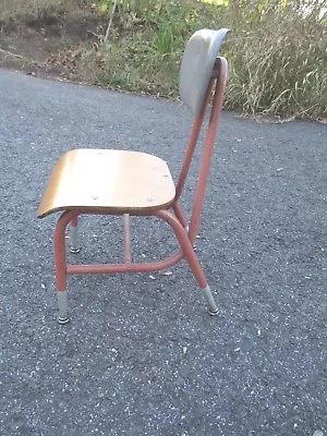 Mid-Century Modern  LITTLE Child's Chair DELIVERY AVAILABLE Call With Zip Code • $75