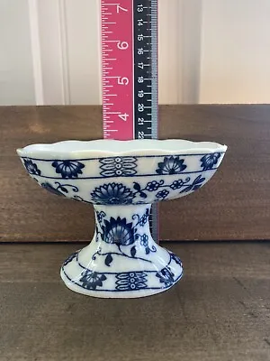 Vintage Vienna Woods Fine China Pedestal Bathroom Soap Dish Blue & White • $25