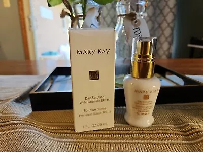 Mary Kay Timewise Day Solution SPF 15  1 Oz All Skin Types NOS NIB • $13.99