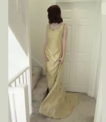 £125 • Buy Gold Silk Wedding Dress Embroidered Bodice & Gold Veil 8/10