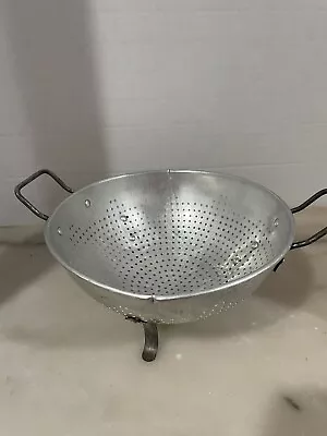 Vintage Aluminum Footed Colander With Handles • $12