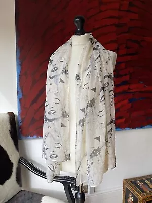 Marilyn Monroe Ivory & Black Scarf/shawl • £15