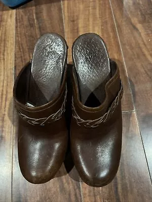 Ugg Australia Women Size 8 Kaylee Mules Clogs-4” Wood Heels-Brown Leather  • $22
