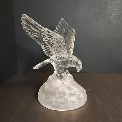 CRISTAL D'ARQUES France CRYSTAL BALD EAGLE With Fish Landing On Frosted Base  • $14.99