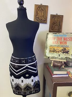 Express Woman's Black Silver White Aztec Sequin Club Bodycon Mini Skirt LARGE • $9.99