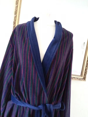 £9 • Buy Vintage Gents Striped Velour  Dressing Gown St Michaels LARGE 