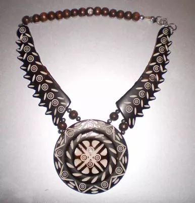 Vintage Boho Tribal Black N White Carved Necklace Intricate • $8.95