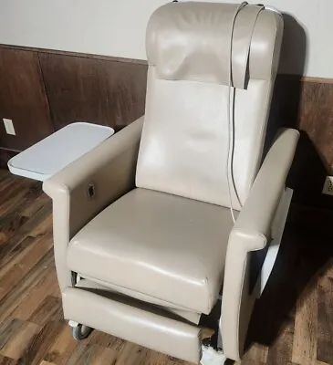 Champion Winco Care Recliner Dialysis Chair +Back Massager Vibrate +Side Trays • $150