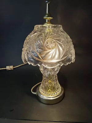 Vtg Heyco Crystal Glass Small Boudoir/Boutique/Nite Light/ Entry Way Table Lamp  • $25