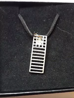 Mackintosh Chair Back Fine English Pewter On 18  Black Cord Necklace Codew19 • £7.99