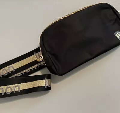 Lululemon Everywhere Belt Bag 1L Black And Gold • $50