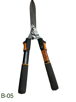 Fiskars Telescoping Power-Lever 26  - 33  Hedge Shears Cushioned Grip • £21.84