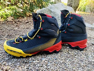 La Sportiva Aequilibrium Hiking Boots • $84