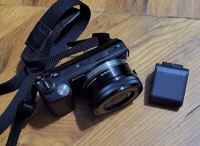 $165 • Buy Sony NEX-5 Camera With 16-50mm Pz And Sony Flash 