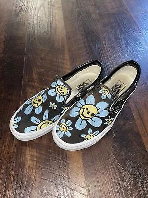 Vans Daisy Slip Ons • $20