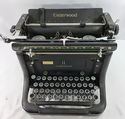 1939 Underwood Typewriter Champion Model With Black & Green Keys • $249.95
