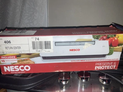 $15 • Buy NESCO VS-02 Food Starter Kit With Automatic Shut-Off And Vacuum Sealer Bags B...