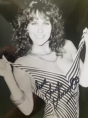 Linda Lusardi - Stunning Model & Actress  - Excellent Signed Photo • £30