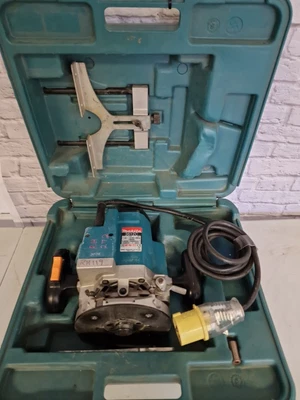 £99.99 • Buy Makita 3612C Router 110v