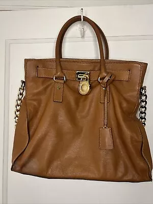 Michael Kors Hamilton Leather Shoulder Tote W Wallet Set Large - Brown • $111