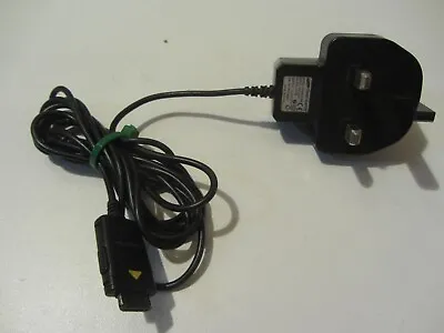 A Genuine Original Samsung D500 D600 Mains Charger For Samsung D500 D600 • £4