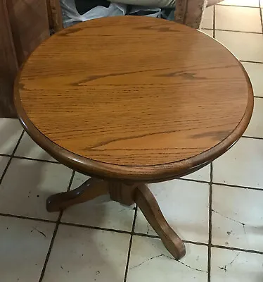 Mid Century Solid Oak Round End Table / Side Table  (ET305) • $349