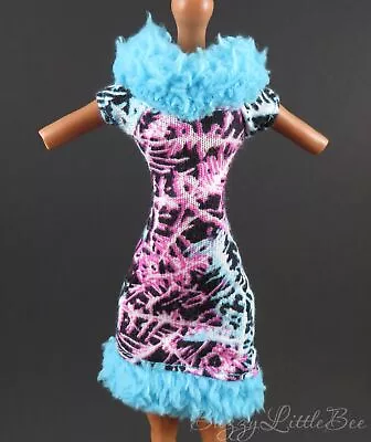 Monster High Doll Abbey Bominable Art Class Cracked Ice Pink Blue Dress • $8.99