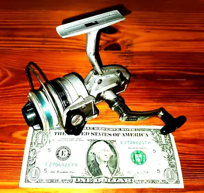 🐟dam International 10 Spinning Reel~japan~good Working Conditon~needs Cleanin🐟 • $11.77