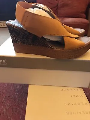 Woman's Jana Platform Shoes Saffron UK 6 Brand New With Box • £12