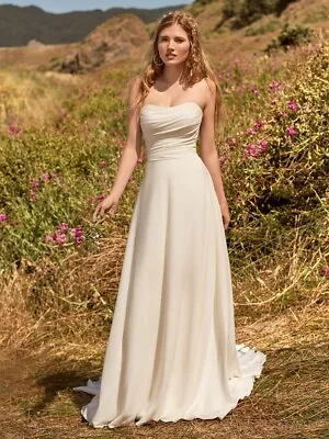 NEW NEVER WORN/NEVER ALTERED Maggie Sottero Wedding Dress • $900