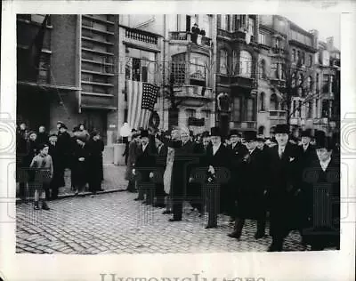 1944 Press Photo Ambassador Charles Sawyer Opens Gen. Eisenhower Ave. - Brussels • $19.99