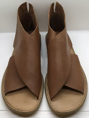 BORN Iwa Comfort Sandals Brown Leather Women's Size 11 • $49.99