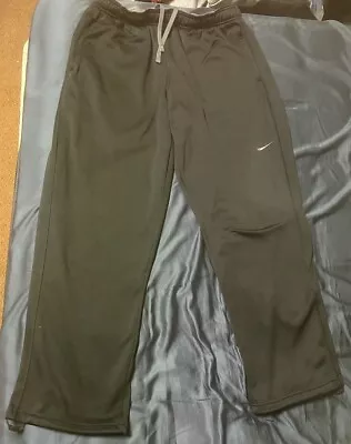 Nike Pants Mens XL Therma Fit Black Fleece Straight Leg Drawstring Warm Up • $18