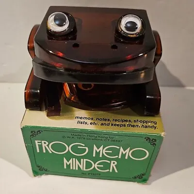 Vintage 79 Plastic Frog Memo Minder Paper Clip Desk Office Figurine Holder Decor • $17.50